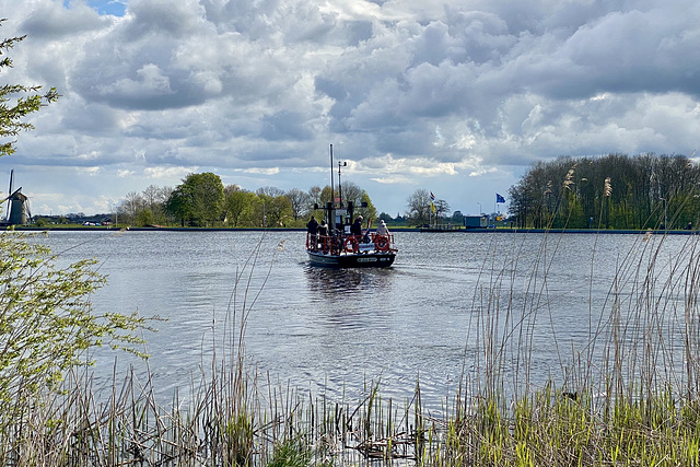 Ferry cross the Zijl