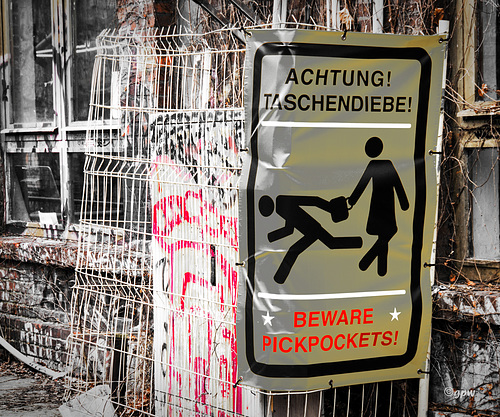 Pickpockets Fence