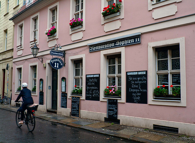 Pink restaurant