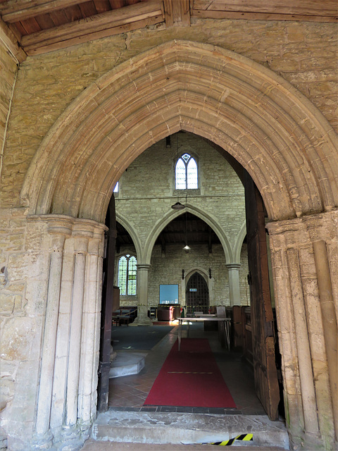 alconbury church, hunts   (4) late c13 south doorway and north arcade