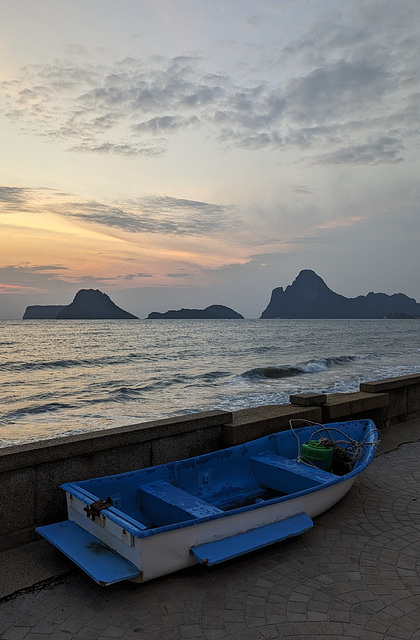 Lever de chaloupe / Rowboatrise