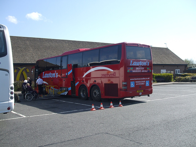 DSCF8888 Lawton's Coaches L10 EXE DSCF8888 Lawton's Coaches L10 EXE