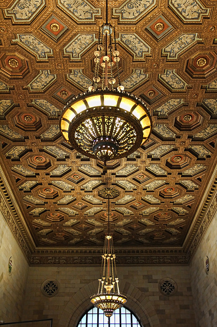 RoyalBankofCanada(1928)-lighting2