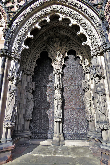 lichfield cathedral, staffs