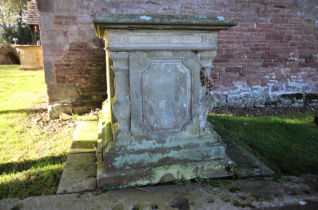 Memorial to Mary Holbrook, Putley Churchyard, Herefordshire