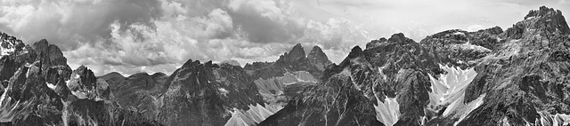 Panorama12439schwarzweiss