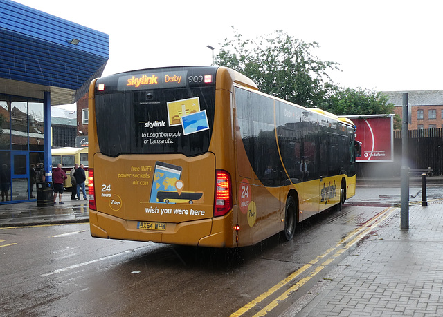 Kinchbus (Wellglade Group) 909 (BX64 WHW) in Leicester - 27 Jul 2019 (P1030331)
