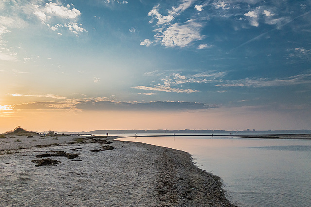 Evening on the shore