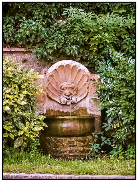 Schlossbrunnen Liel