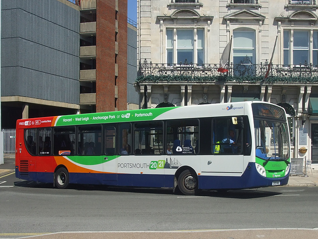 DSCF4162 Stagecoach 27866 (GX13 AOL) in Portsmouth - 2 Aug 2018