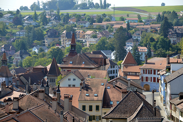 Blick in westlicher Richtung mt einem teil der Altstadt von Orbe