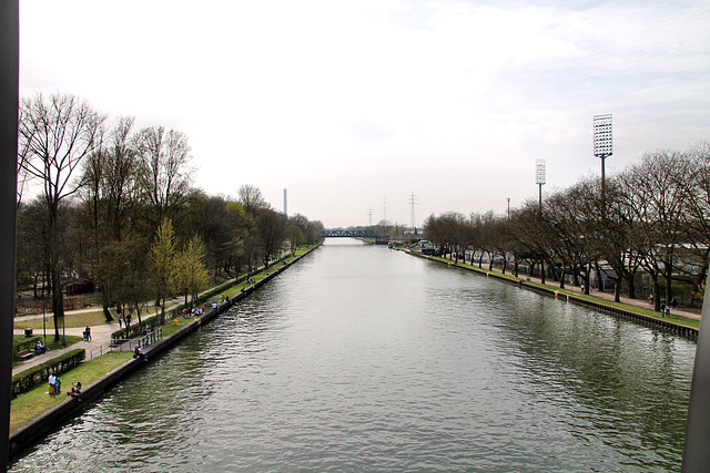 Rhein-Herne-Kanal, von der Rehberger-Brücke aus (Oberhausen) / 8.04.2018