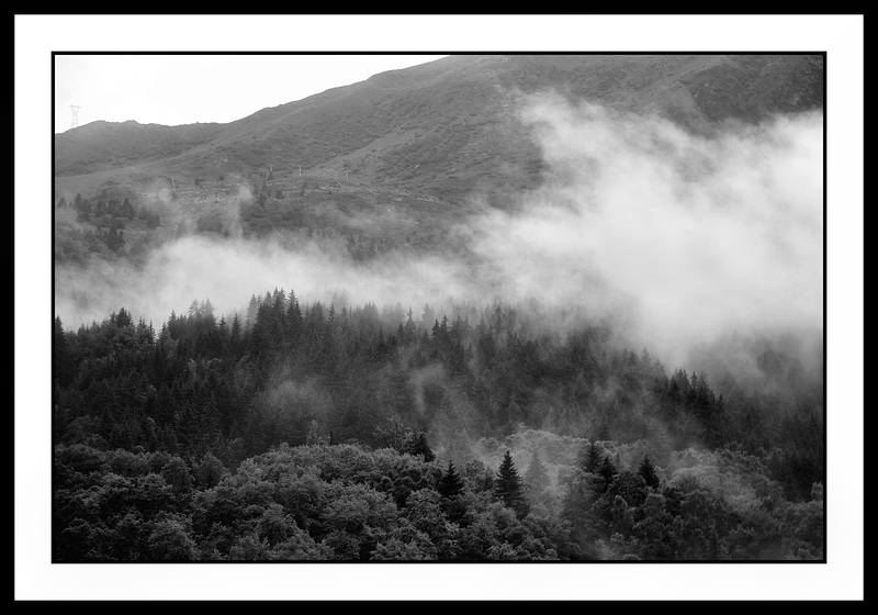 Nuages sur la montagne 1