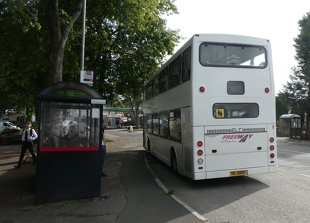 Freeway Coaches YIL 2805 (EMN 53Y) in Blidworth - 13 Sep 2022 (P1130276)