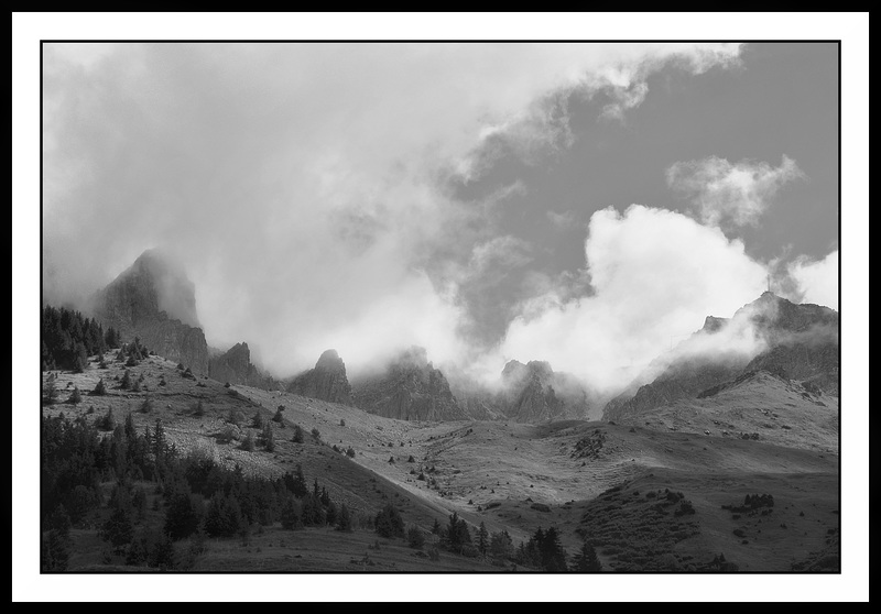 Nuages sur la montagne 2