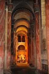 Bas-côté de l'abbatiale d'Issoire