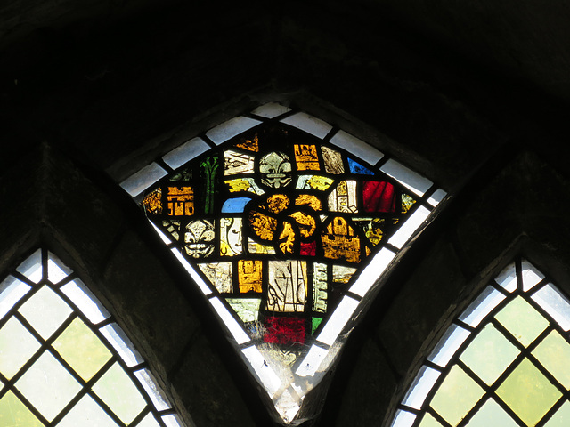 alconbury church, hunts   (24) c14, c15 glass fragments