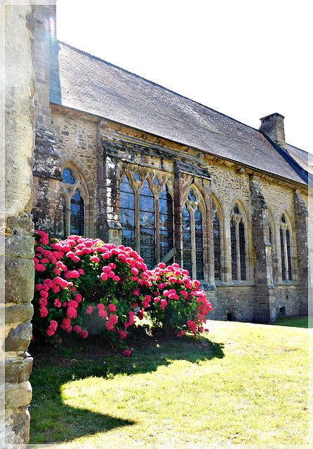 l'abbaye de Léhon (22) côté jardin