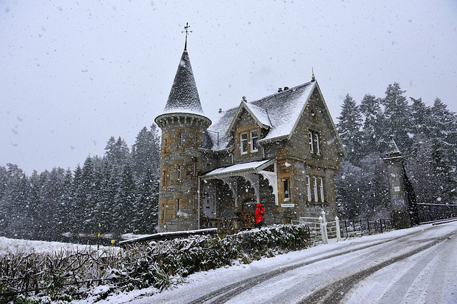 .ardverikie gate house