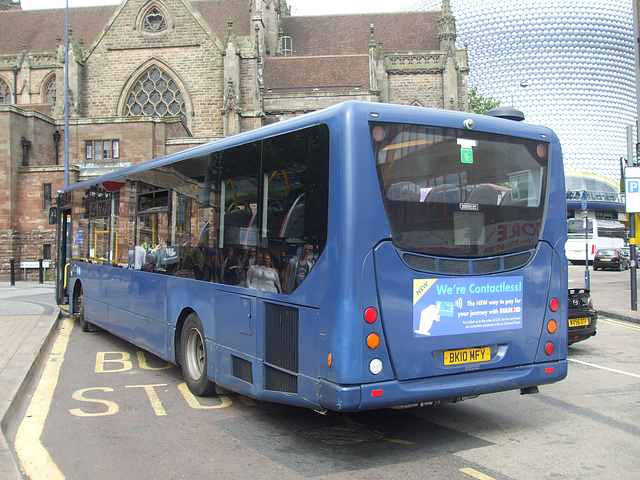 DSCF9382 Diamond Bus 30881 (BX10 MFY) in Birmingham - 19 Aug 2017