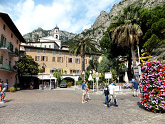 An der Strandpromenade unterhalb der Kirche 'San Benedetto'. ©UdoSm