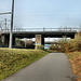 Eisenbahnbrücke über der ÖPNV-Trasse (Neue Mitte, Oberhausen) / 8.04.2018