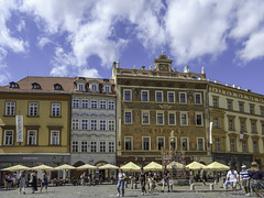 Häuserfront am Malé náměstí  (© Buelipix)