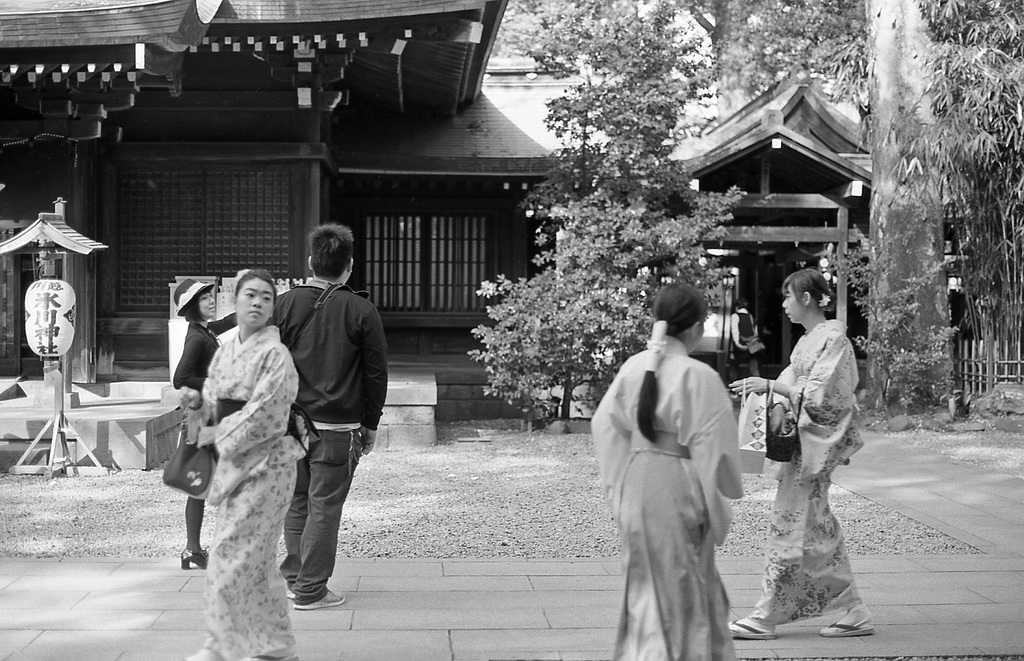 Women in kimono