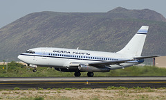 Sierra Pacific Airlines Boeing 737 N712S