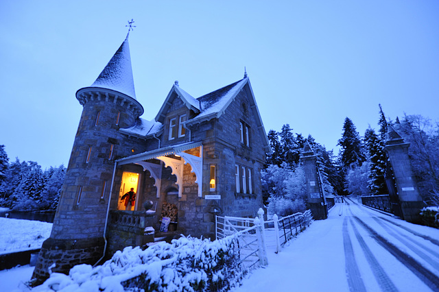 .ardverikie gate house