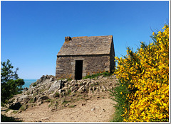 Murs et toit en pierre - la cabane Vauban.