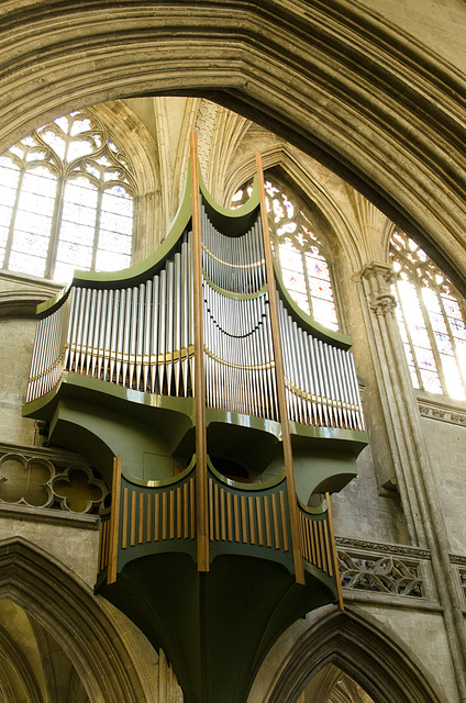 L'orgue à l'église Saint-Pierre, Caen