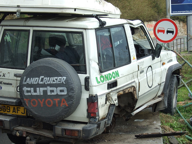 Land Cruiser wheel failure