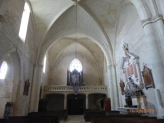 Eglise SAINT-MEDARD à THOUARS Deux-Sèvres 1/3