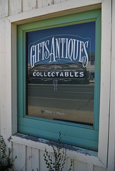 Gift Antiques Collectables