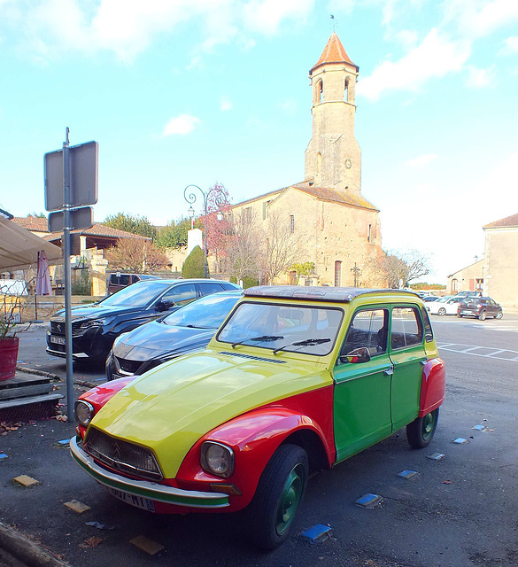 Vieille Citroën " Dyane" multicolore