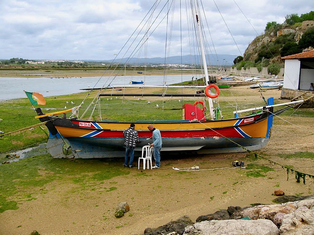 Paint Job, Alvor Harbour (2012)