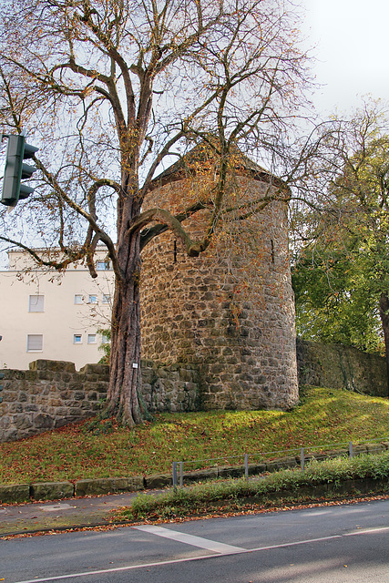 Erhaltener Wehrturm der alten Stadtmauer (Recklinghausen) / 3.10.2017