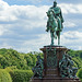 Denkmal Grossherzog Friedrich Franz II im Schlossgarten (© Buelipix)