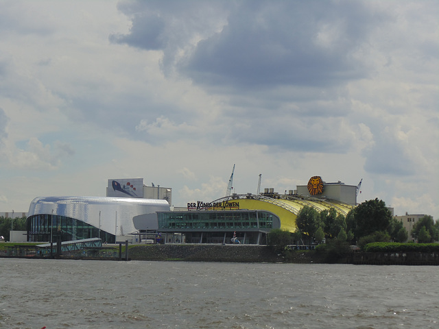 Theater im Hafen