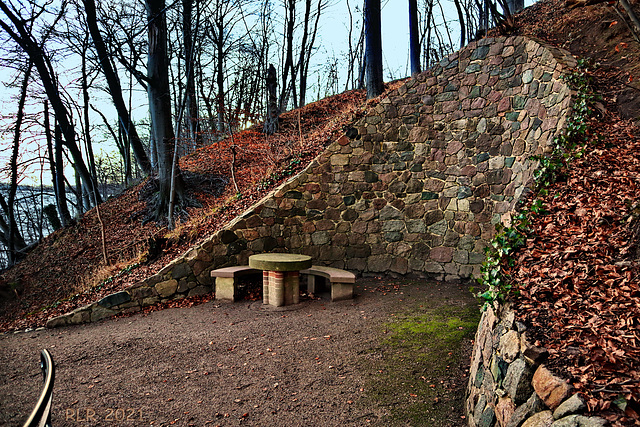 Happy Bench Monday with Lake View