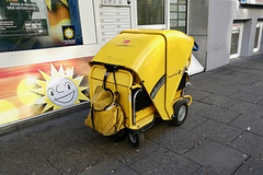 Hamburg 2019 – Postal delivery cart