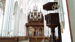 The Dome, impressive organ