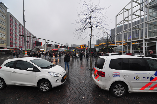 Leiden Central Station closed