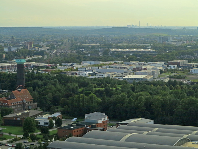 Blick nach SW ---> Duisburg