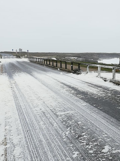 hier la tempête DENNIS sur la route cotière transformée en patinoire