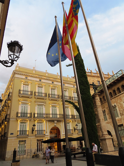 Valencia: plaza de Manises, 2