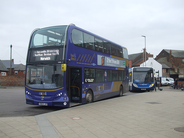 DSCF1064 First Eastern Counties 33808 (YX63 LJO) in King’s Lynn - 22 Mar 2018