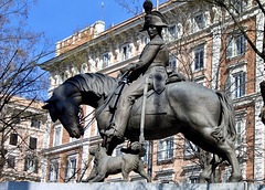 Reiterstatue eines anonymen Carabinieri Reiterstatue eines anonymen Carabinieri