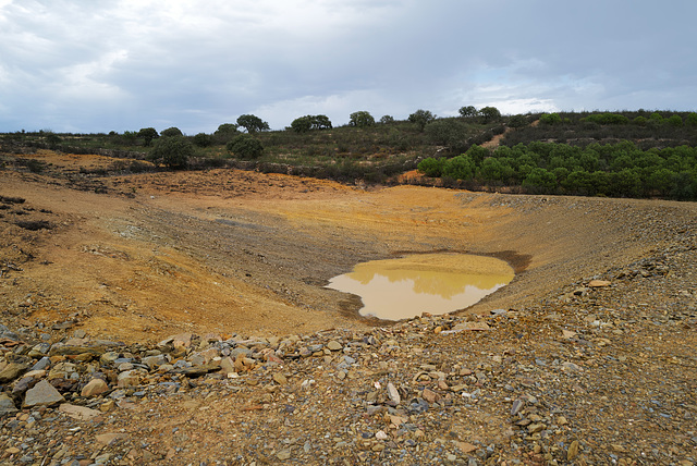 Penedos, not much water for the cattle last Sunday, will look later if last days rain filled it a bit